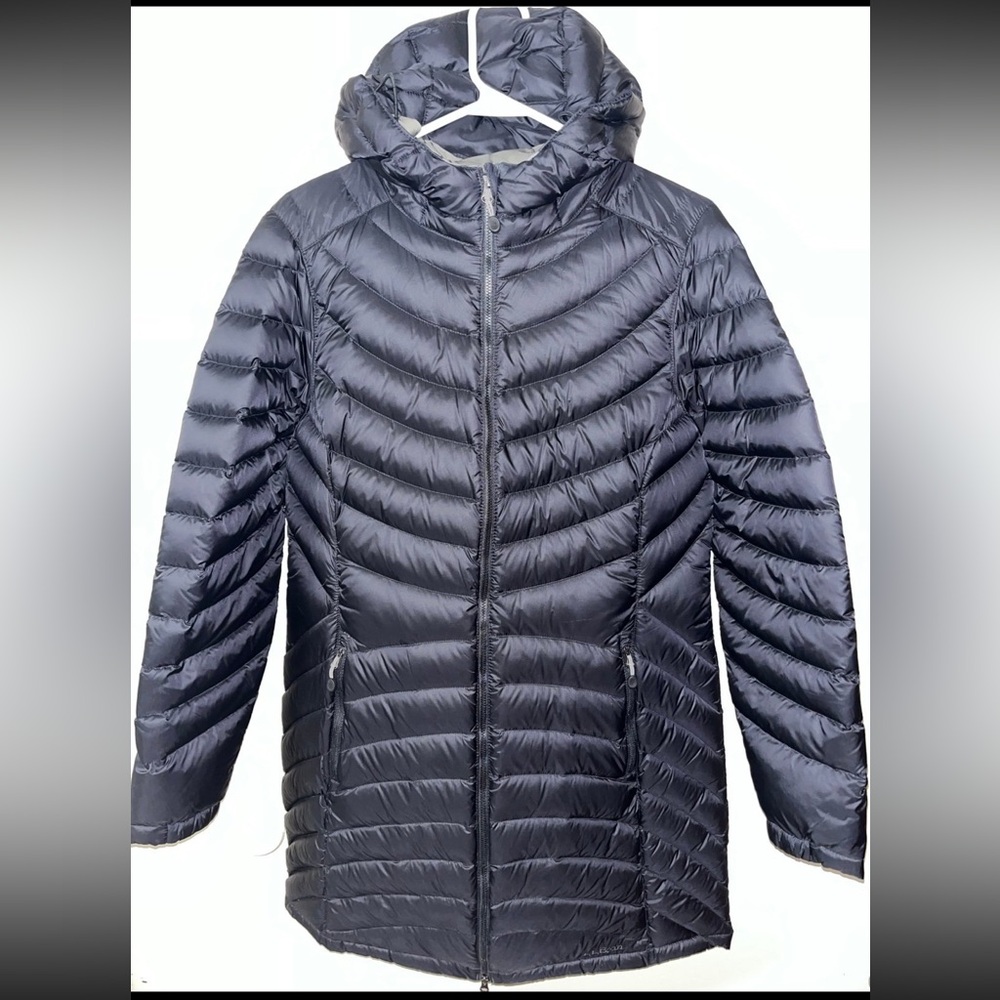 Women’s L. L. Bean 850 Fill Goosedown Downtek hooded parka~Size Medium~EUC!